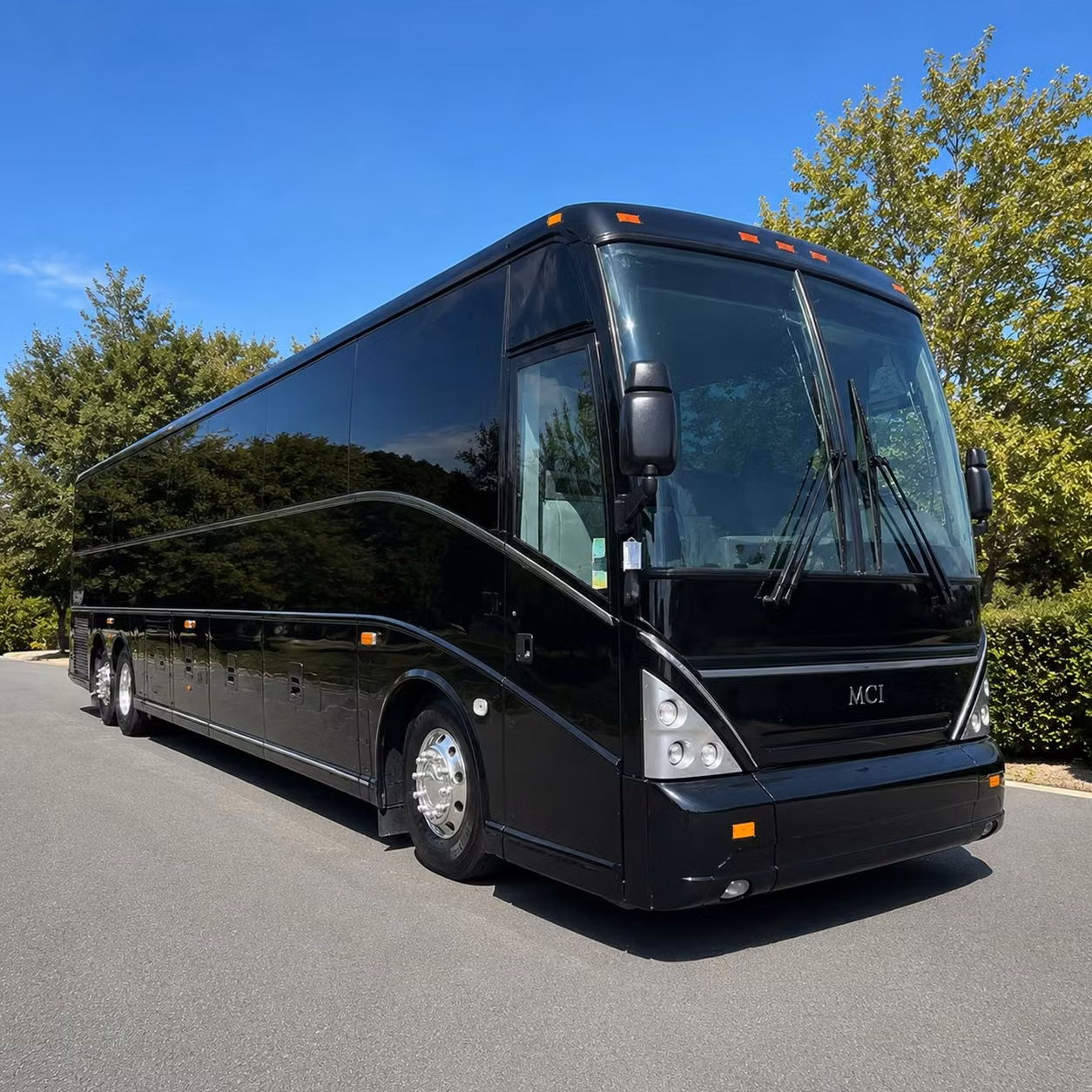 airport shuttle bus rentals near doral florida