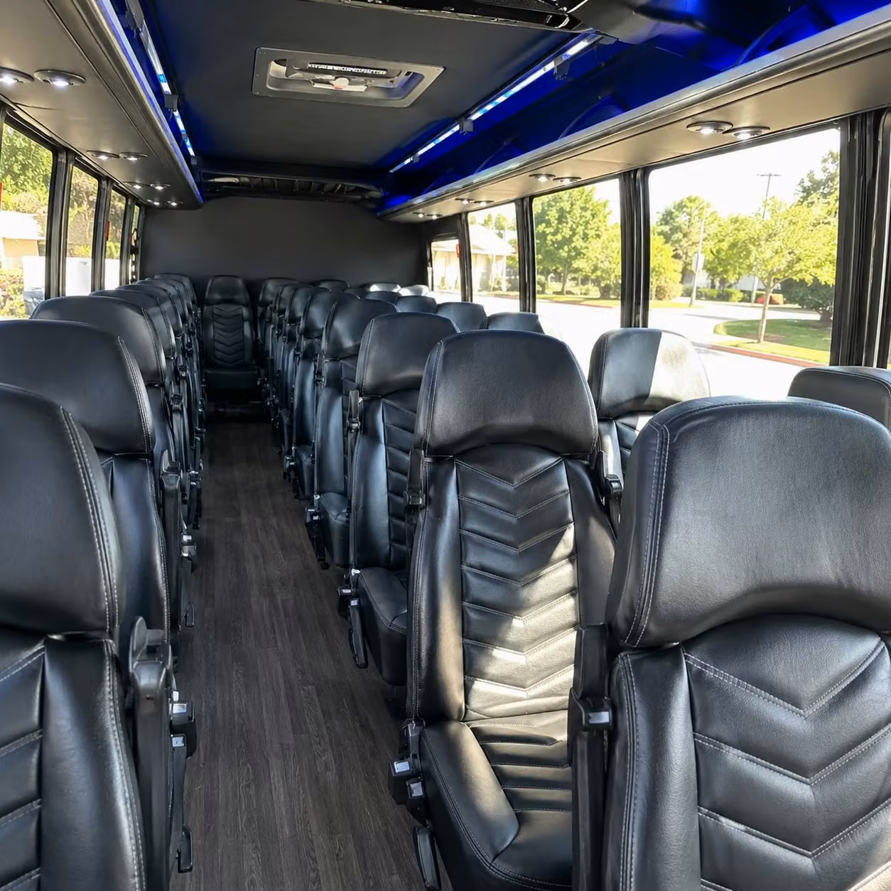 doral 28 passenger minibus rental