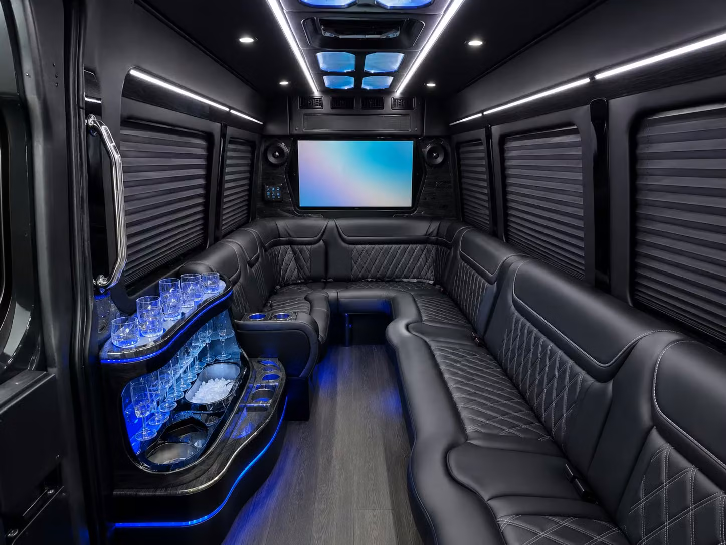 doral group transportation for stem aquarium and specialty field trips