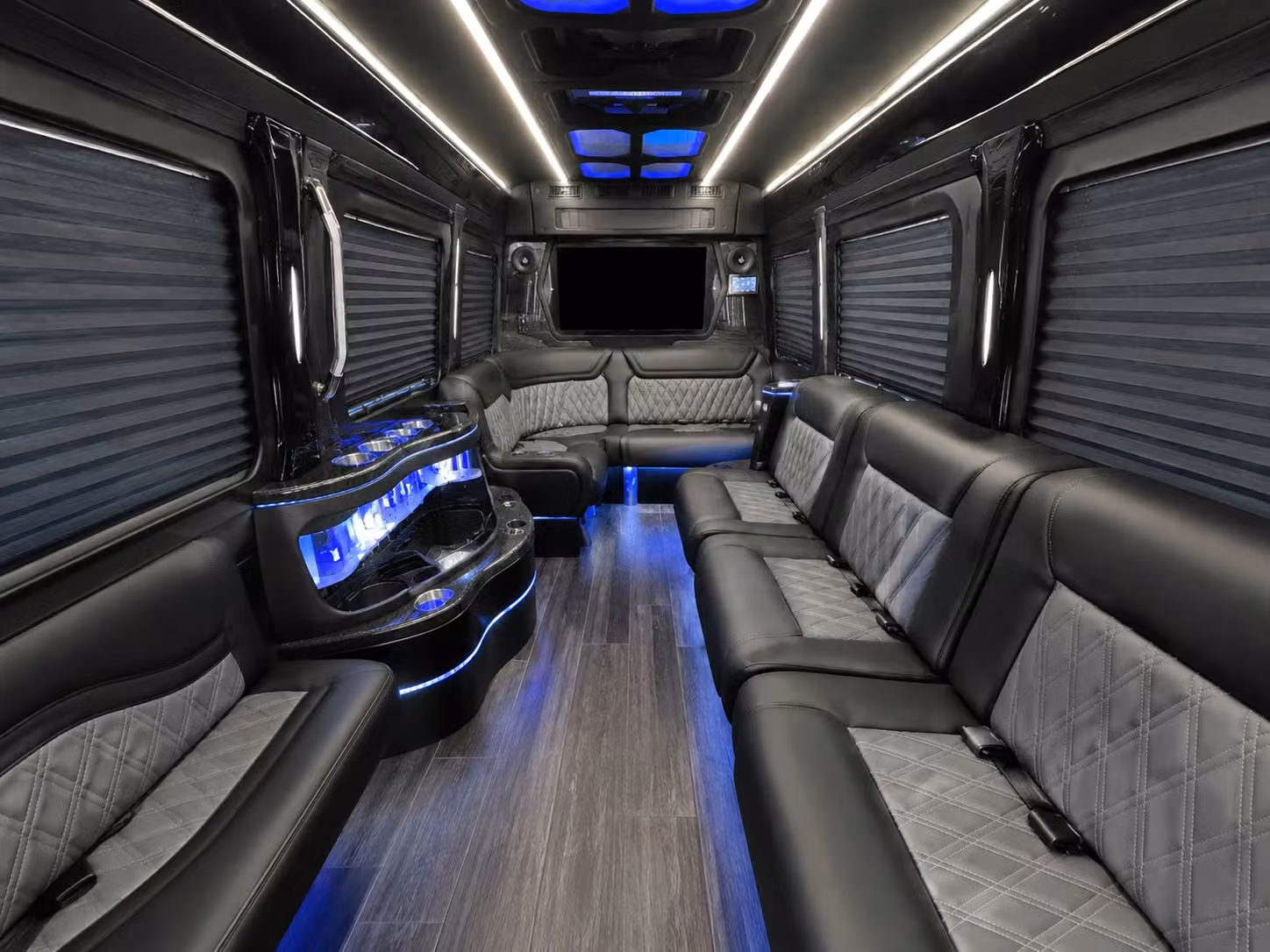 multi day bus rentals for doral groups traveling across florida and beyond